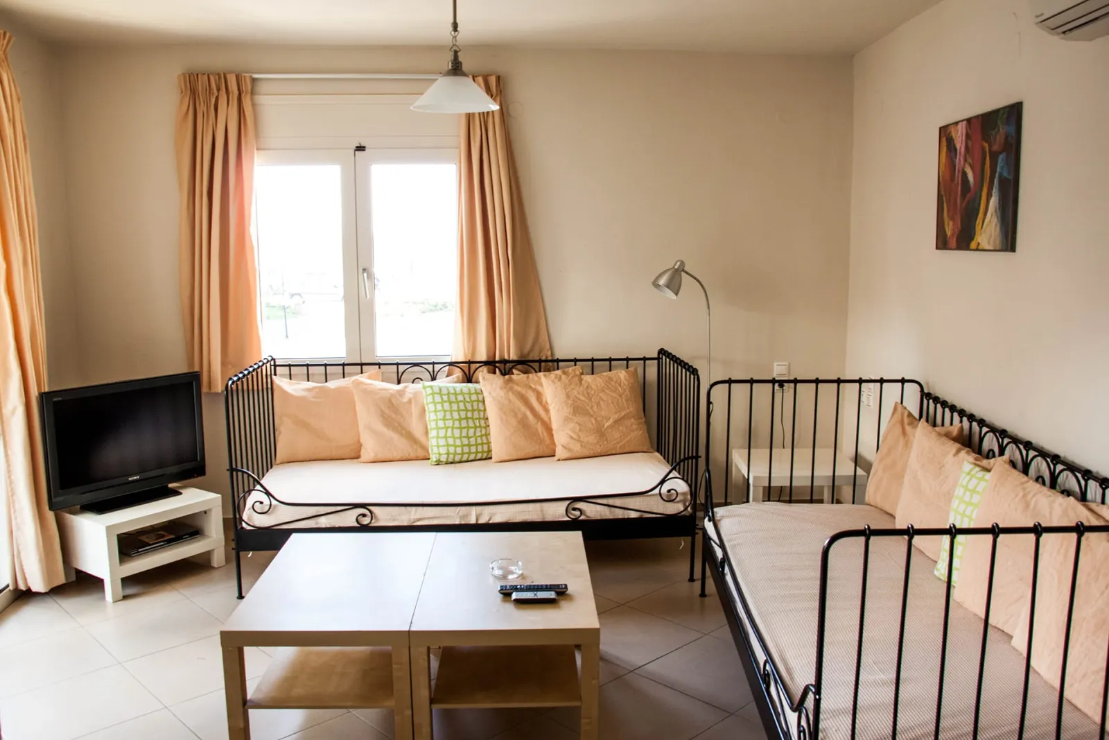 Pearl Seabreeze Suites, Rethymno, Grčka — Argo Annex Family Apartment