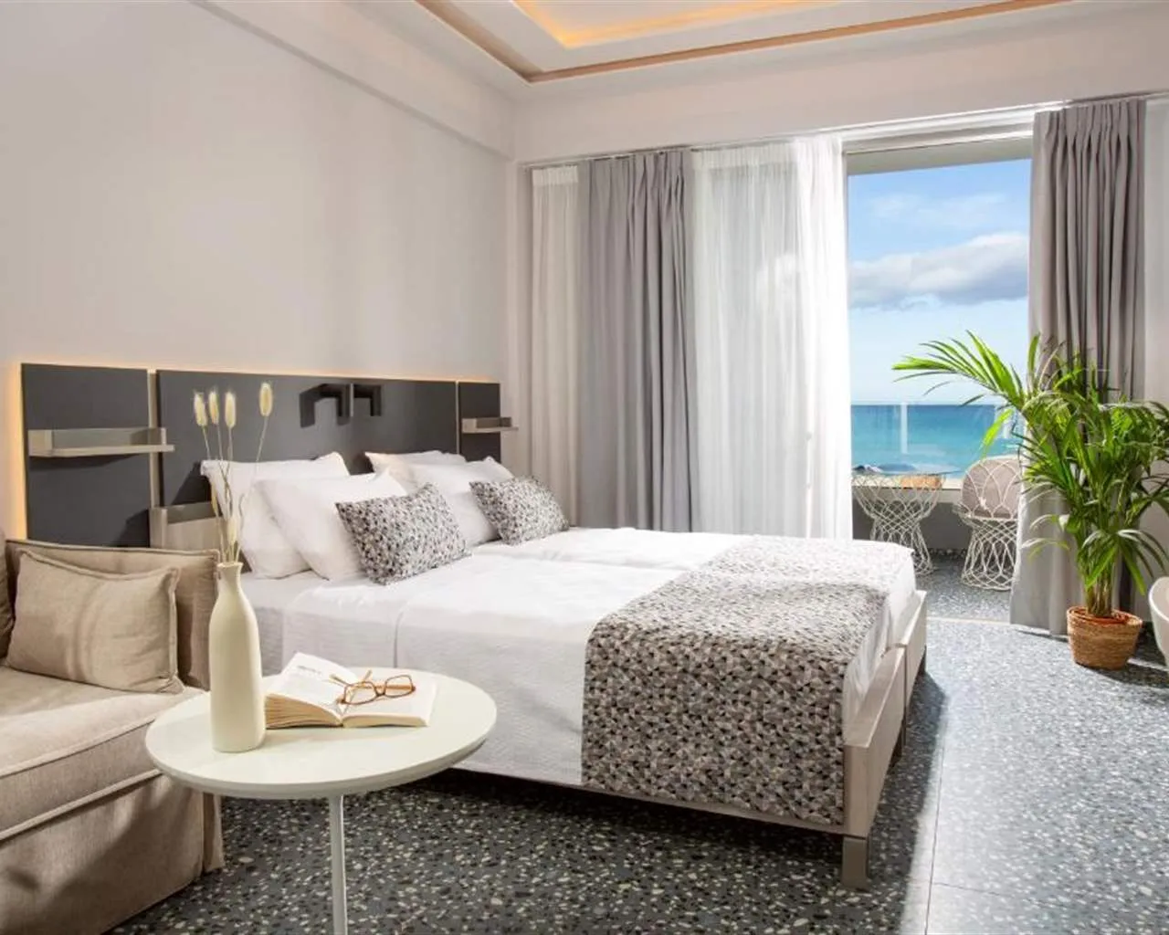 Pearl Seabreeze Suites, Rethymno, Grčka — Room Superior Sea View