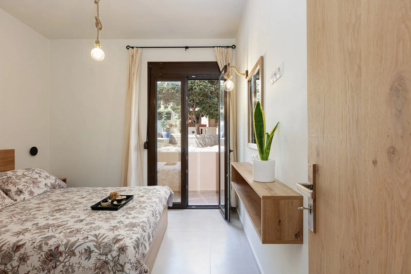 Rentado Vacation Rental Management, Grčka — 1 Bedroom | Andriani Apartment | Rethymno Town