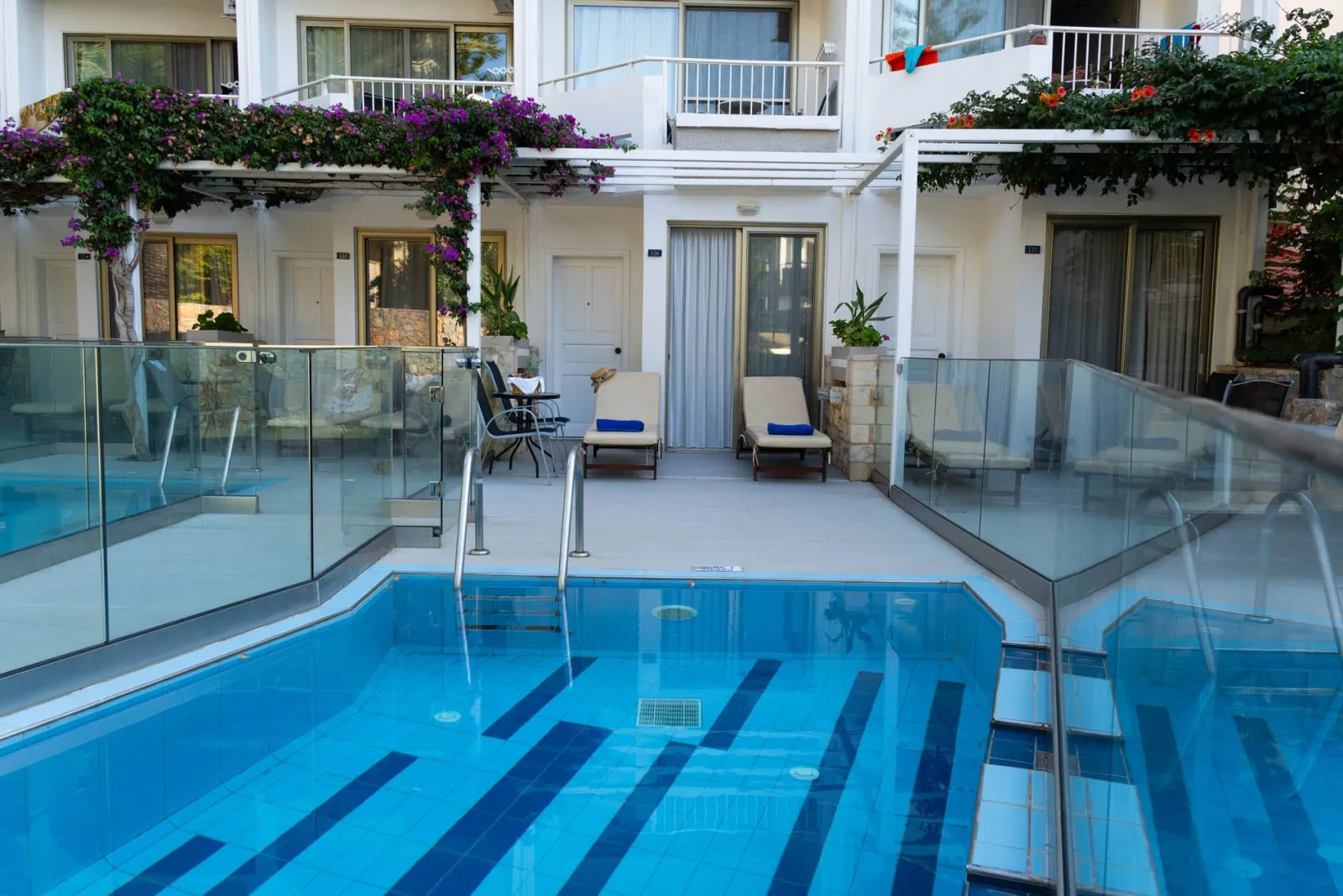Rethymno Mare & Water Park, Rethymno, Grčka — Family Suite 2 Bedrooms with Private Pool on All Inclusive