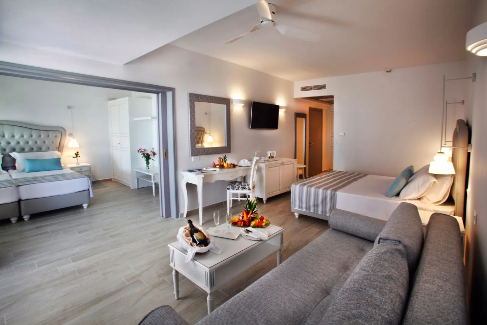 Rethymno Palace, Rethymno, Grčka — Family Suite (2 Bedrooms) with Connecting Door