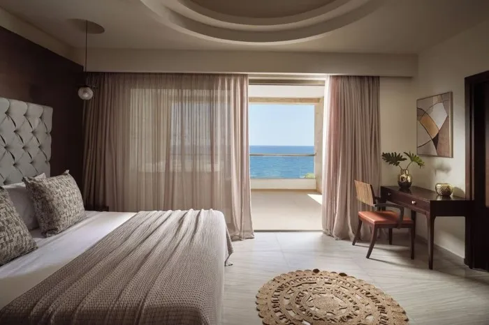 The Royal Blue Resort & Spa, Grčka — Suite  Superior Superior Royal with Jacuzzi Sea Front