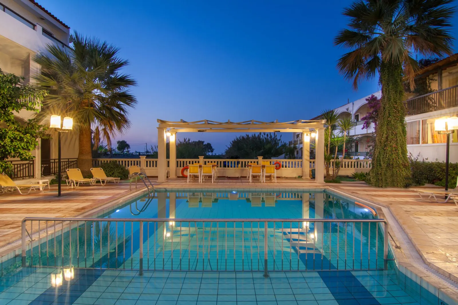 Trefon Hotel Apartments & Suites Crete, Rethymno