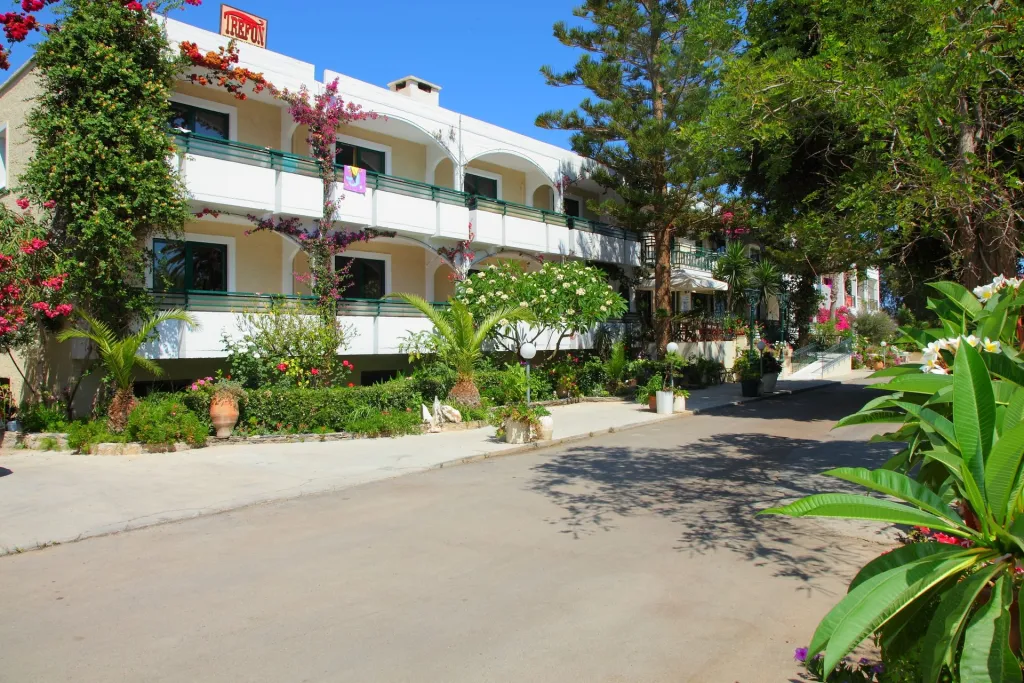 Trefon Hotel Apartments & Suites Crete, Rethymno, Grčka — fotografija 4