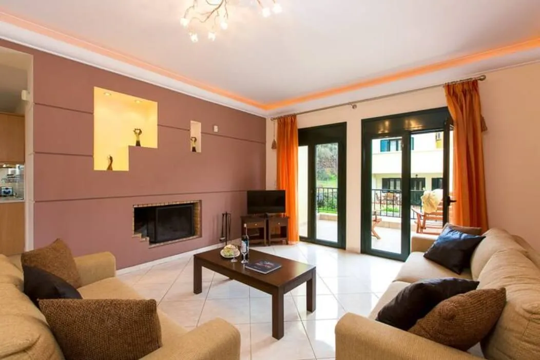 Villa Argyro, Bali, Grčka — 2 Houses Complex with 6 Bedrooms & Pool