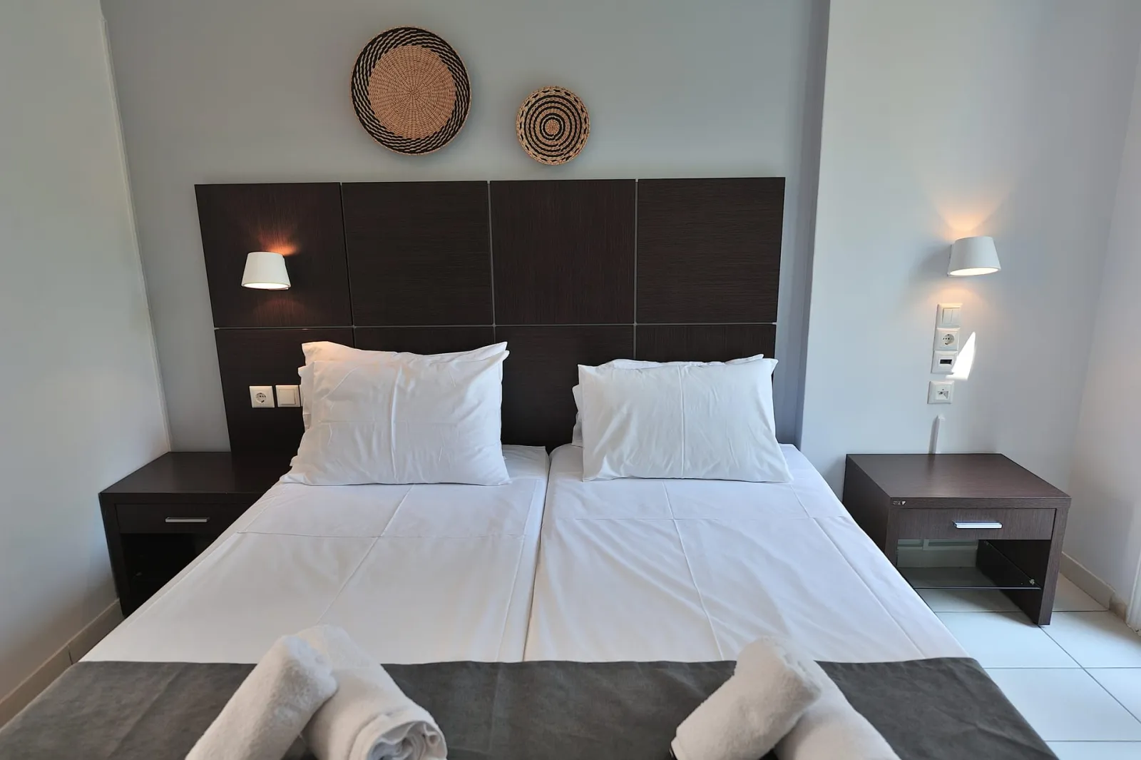 Anamar Skiathos Hotel, Pounda – Agios Georgios, Grčka — Double Budget Room (Semi-basement)