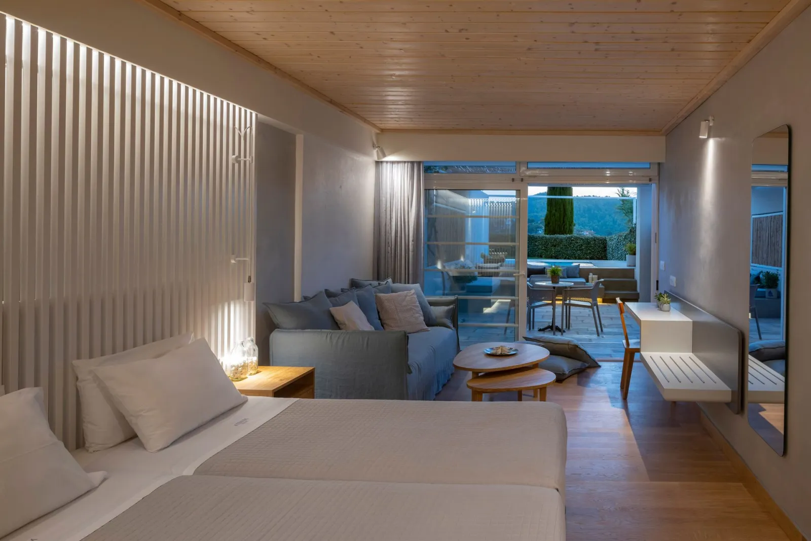 Atrium Hotel Skiathos, Agia Paraskevi – Platanias, Grčka — Superior Room with Garden Jacuzzi