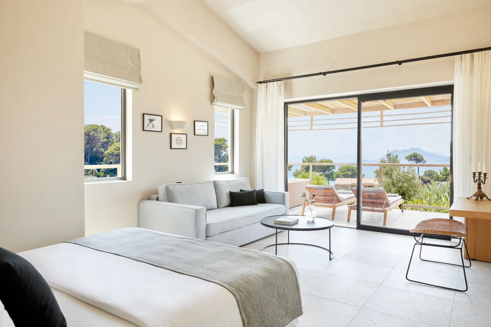 Elivi Skiathos, Koukounaries, Grčka — Interconnected Suite Hot Tub | Nest Grove Rooms Villas & Suites
