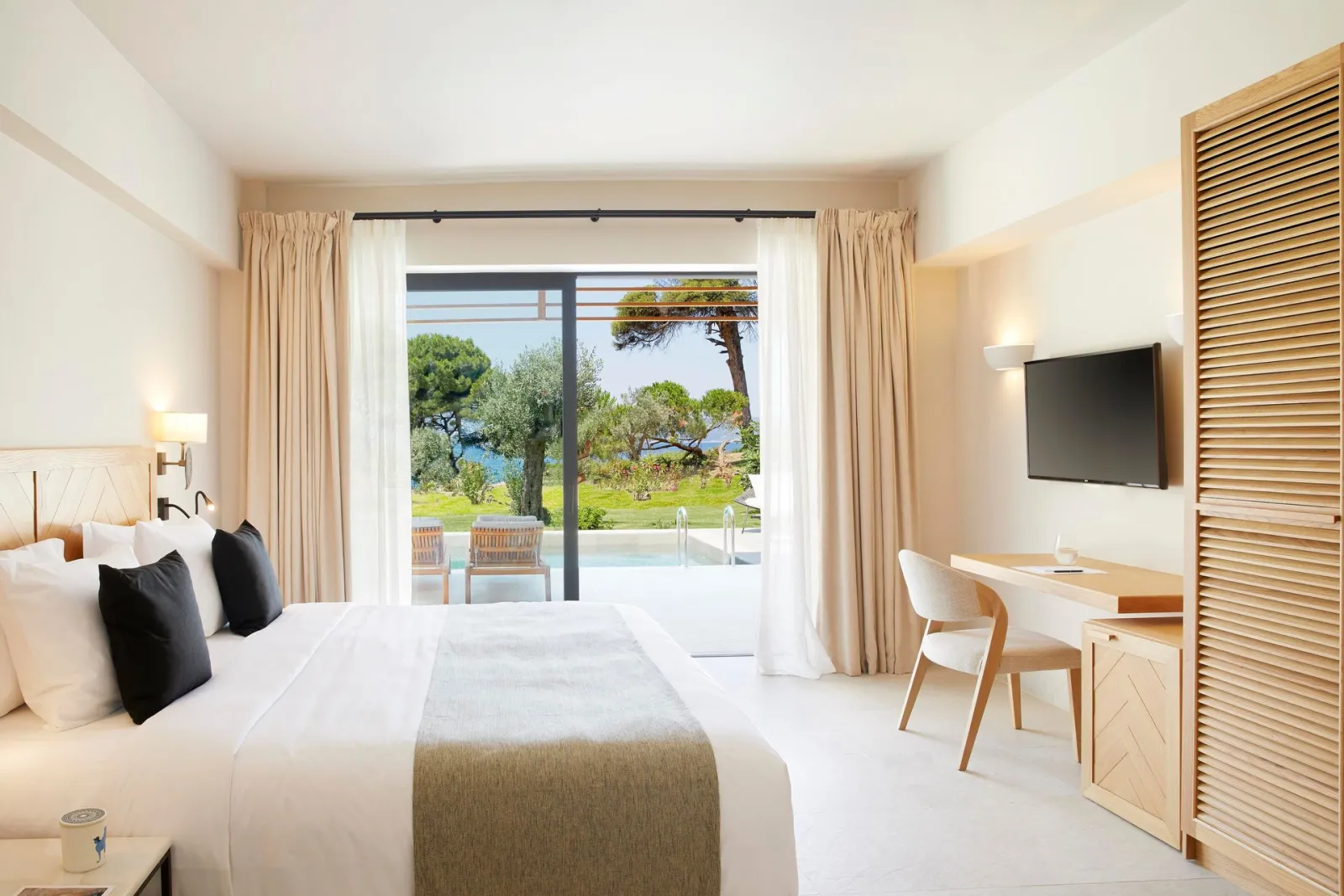 Elivi Skiathos, Koukounaries, Grčka — The Nest Suite | Nest Grove Rooms Villas & Suites