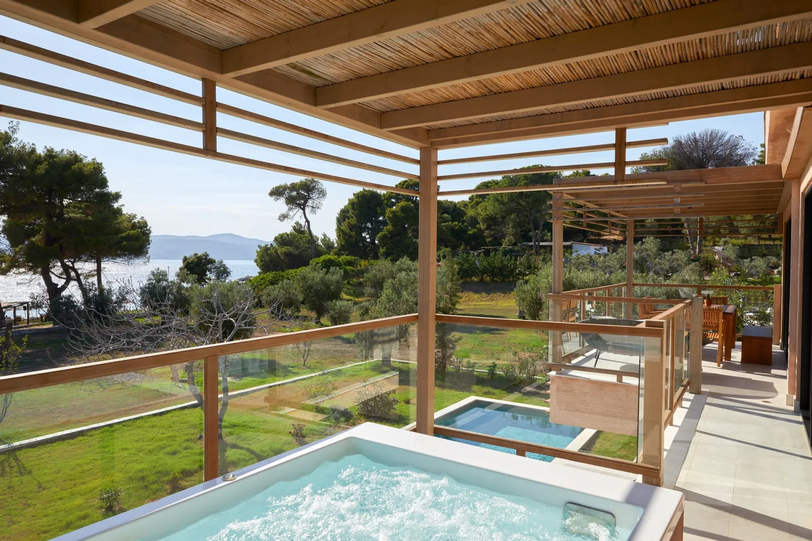 Elivi Skiathos, Koukounaries, Grčka — The Sunset Suite | Nest Grove Rooms Villas & Suites