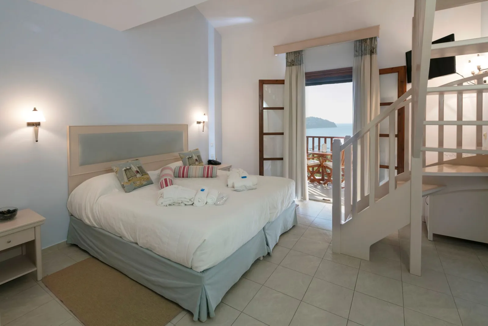 Magic Hotel Skiathos, Agia Paraskevi – Platanias, Grčka — Junior Suite Family Room