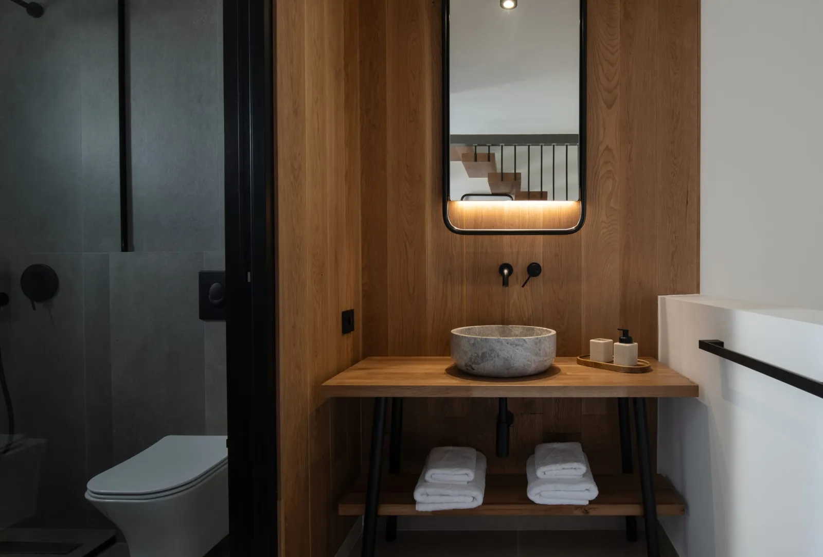 Poseidon Villas Skiathos, Megali Ammos – Agios Fanourios, Grčka — Deluxe Suite with private Jacuzzi and Sea View