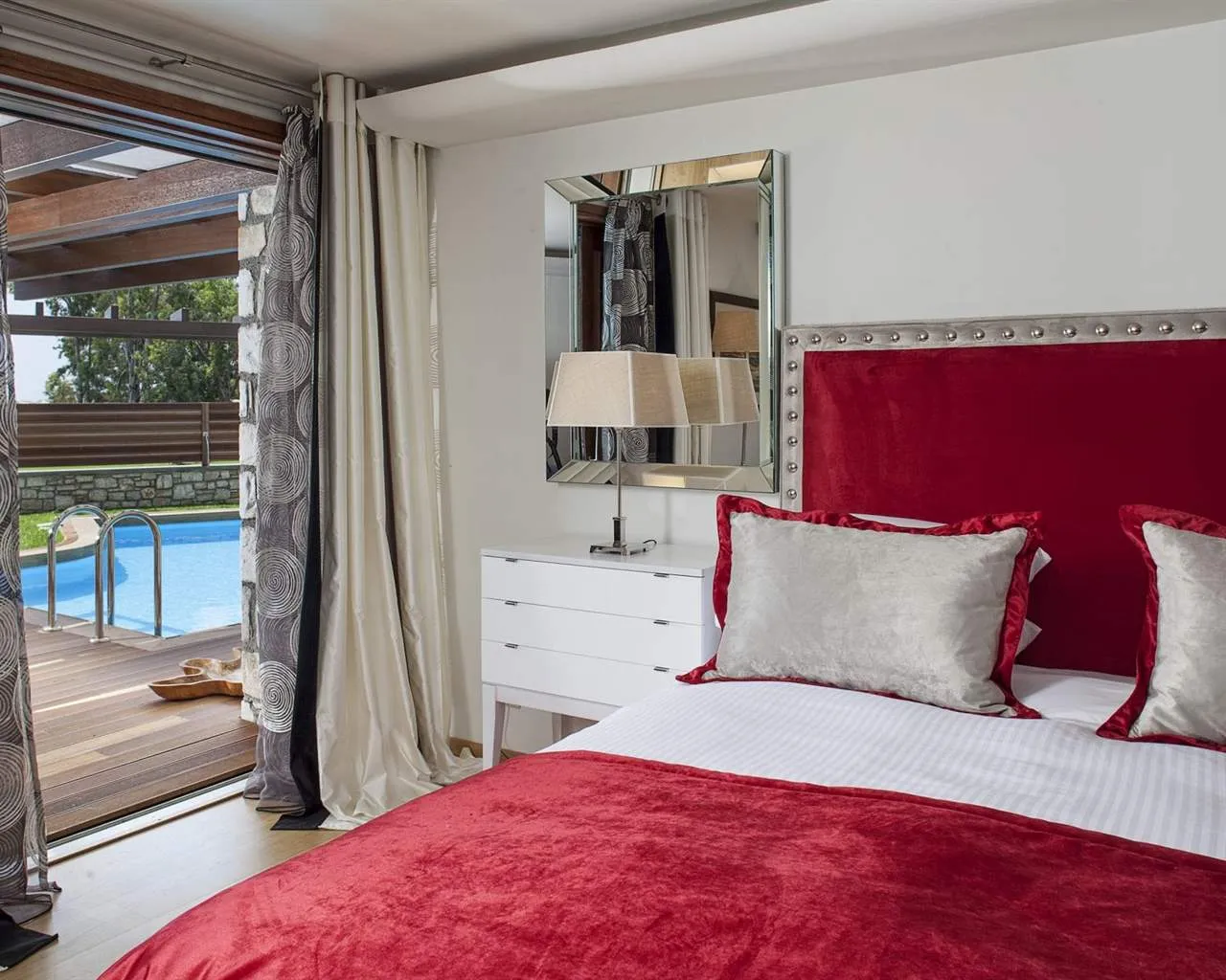 Princess Resort Skiathos SANTIKOS COLLECTION, Agia Paraskevi, Grčka — Suite 2 BedRoom Private Pool Sea View