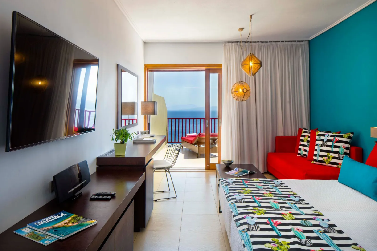 The Skiathos Palace Hotel, Kukunaries, Grčka — Executive Room with Panoramic Sea View