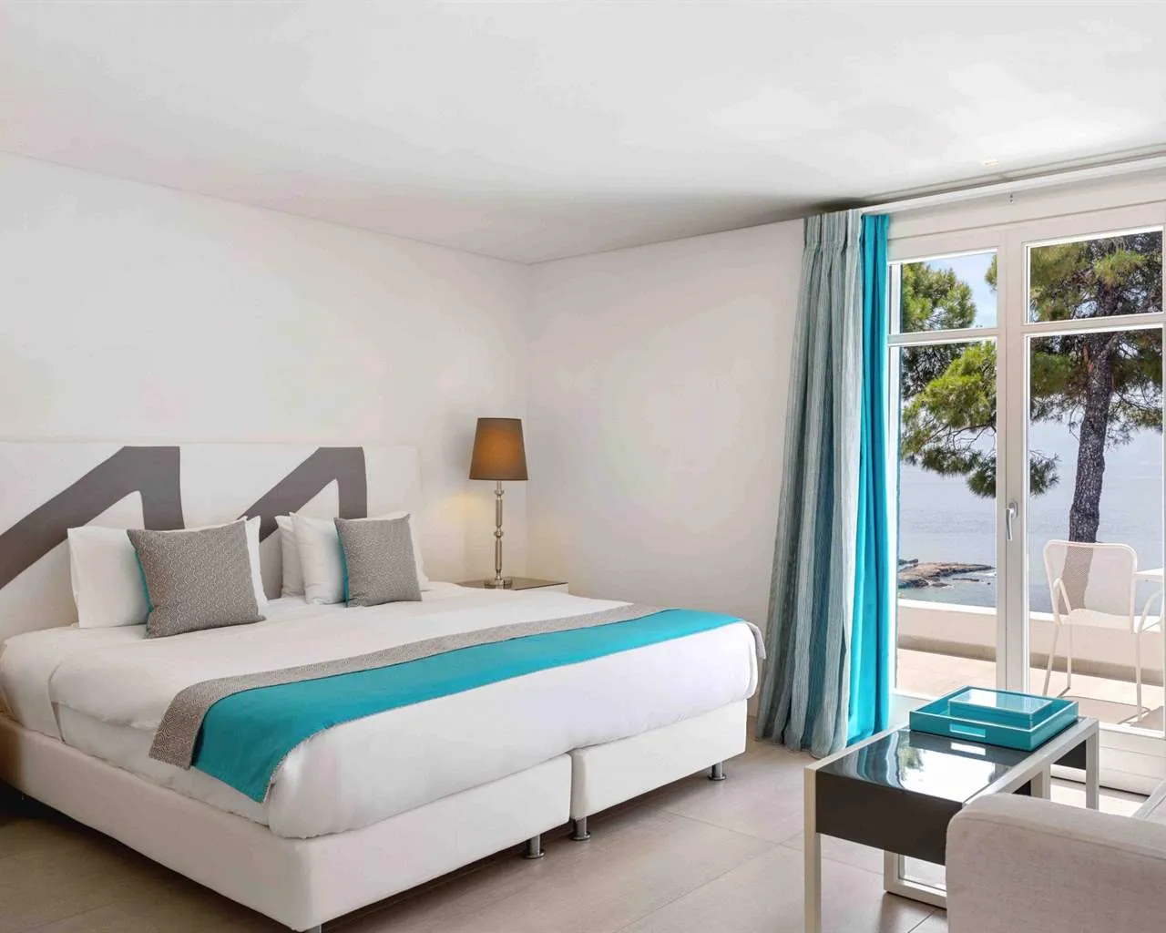 Marpunta Resort Alonnisos SANTIKOS COLLECTION, Marpunta, Grčka — Junior Suite Sea View