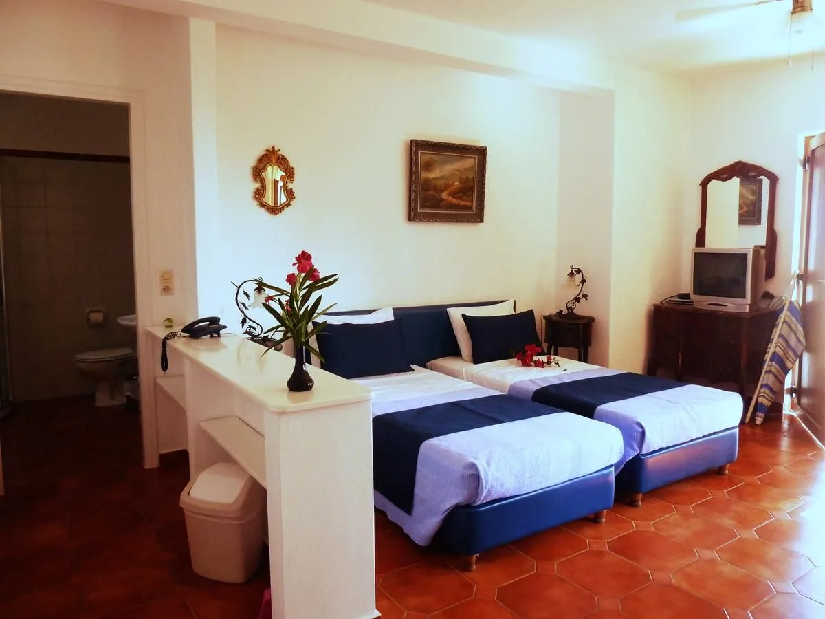 Milia Bay Hotel & Apartments Alonissos, Milia, Grčka — Studio Special Offer with Mountain View