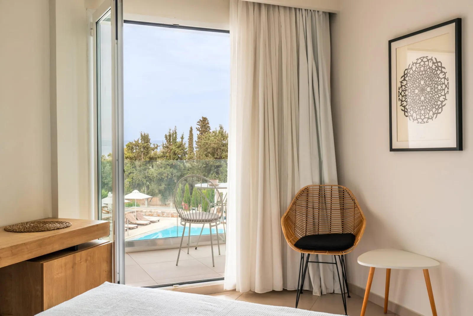 Amaronda Resort & Spa Eretria, Eretria, Grčka — Comfort Room with Pool View