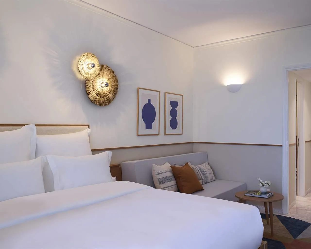 Brown Beach Chalkida, Halkida, Grčka — Room For Single Use Classic Pool View