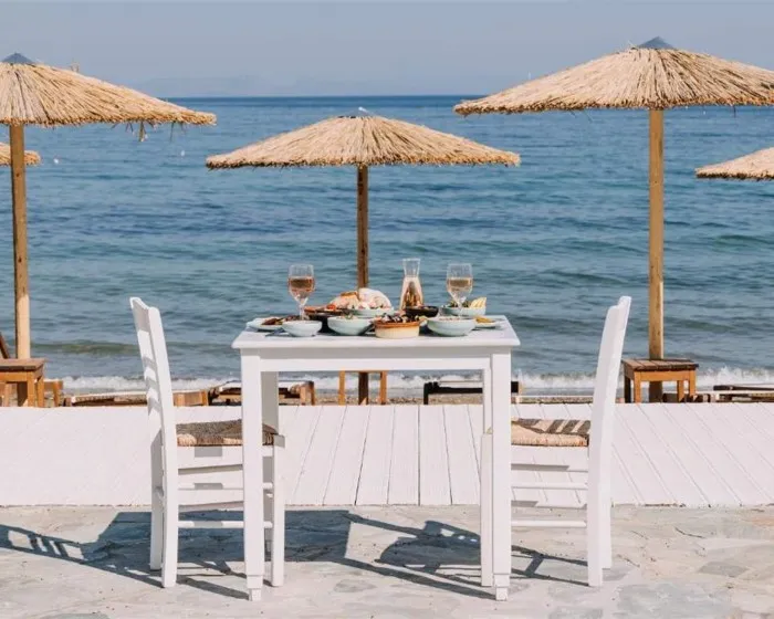 Brown Beach Evia Island, Eretria, Grčka — plaža
