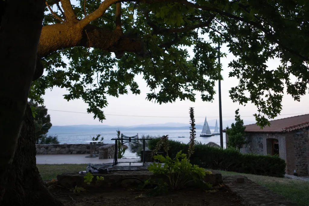 Kaminos Hotel by Nin & Bau, Limni, Grčka — fotografija 17