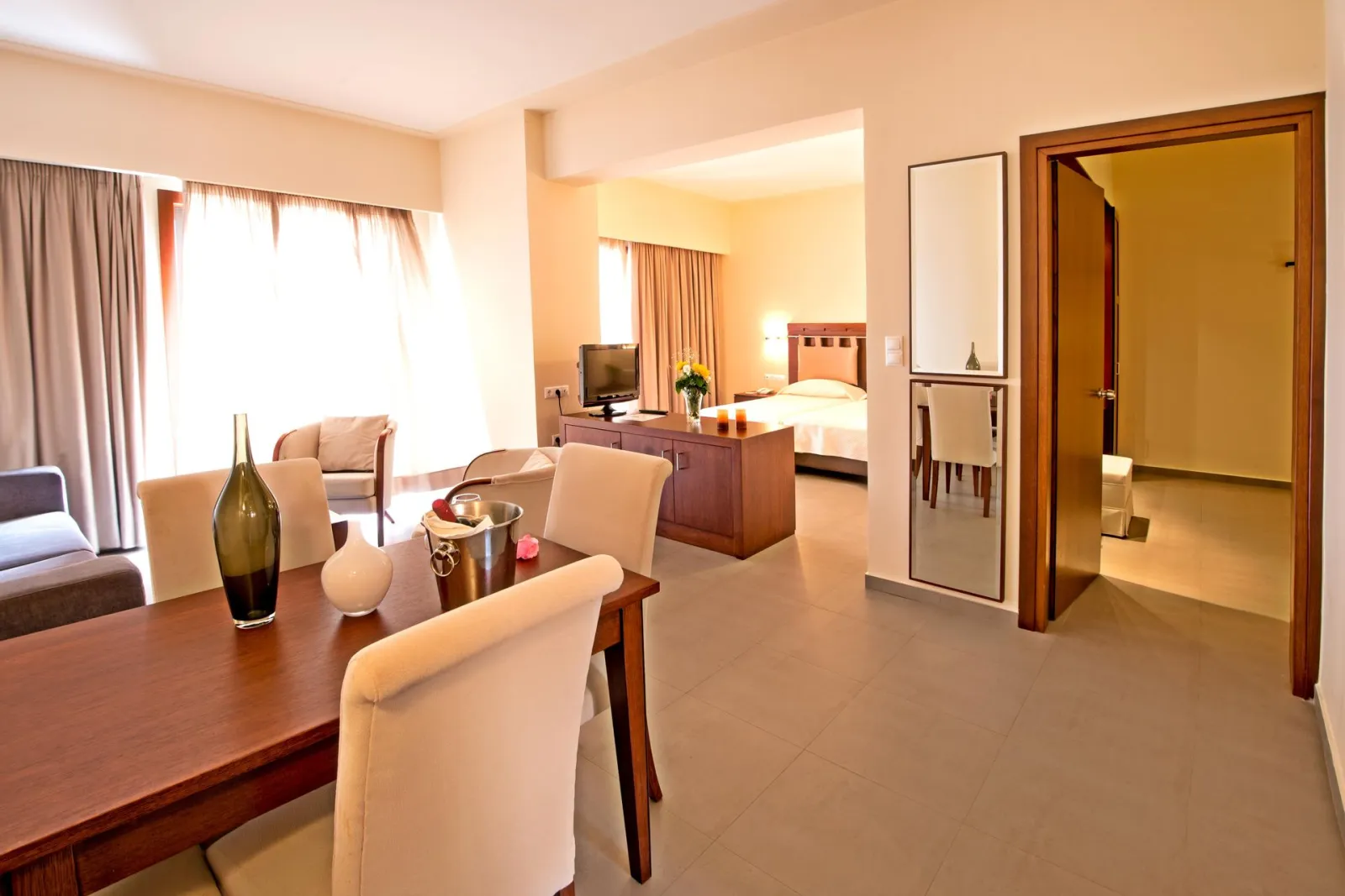 Kymi Palace Hotel, Grčka — Aegean Suite Sea View 60sqm