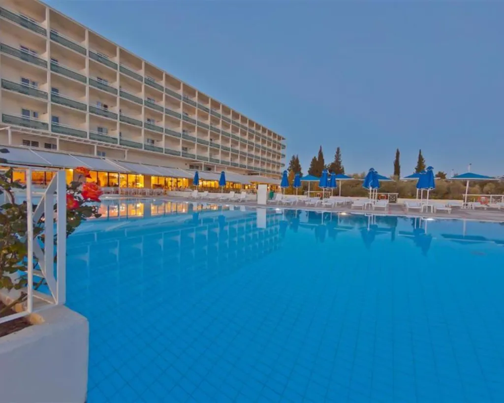 Palmariva Beach Hotel By Anayia All-Inclusive Resorts, Eretria, Grčka — plaža