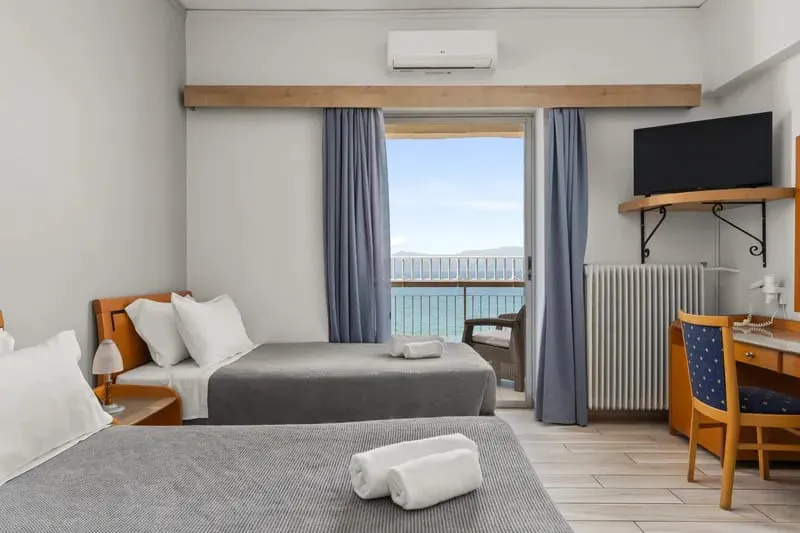 Stefania Beach Hotel By Anayia All-Inclusive Resorts, Amirantos, Grčka — Superior Quadruple Surroundings Partial SV