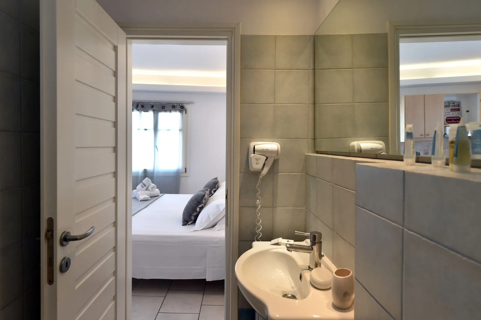 Alexandros Apartments Paros, Nausa, Grčka — Superior Double Room with Sea View