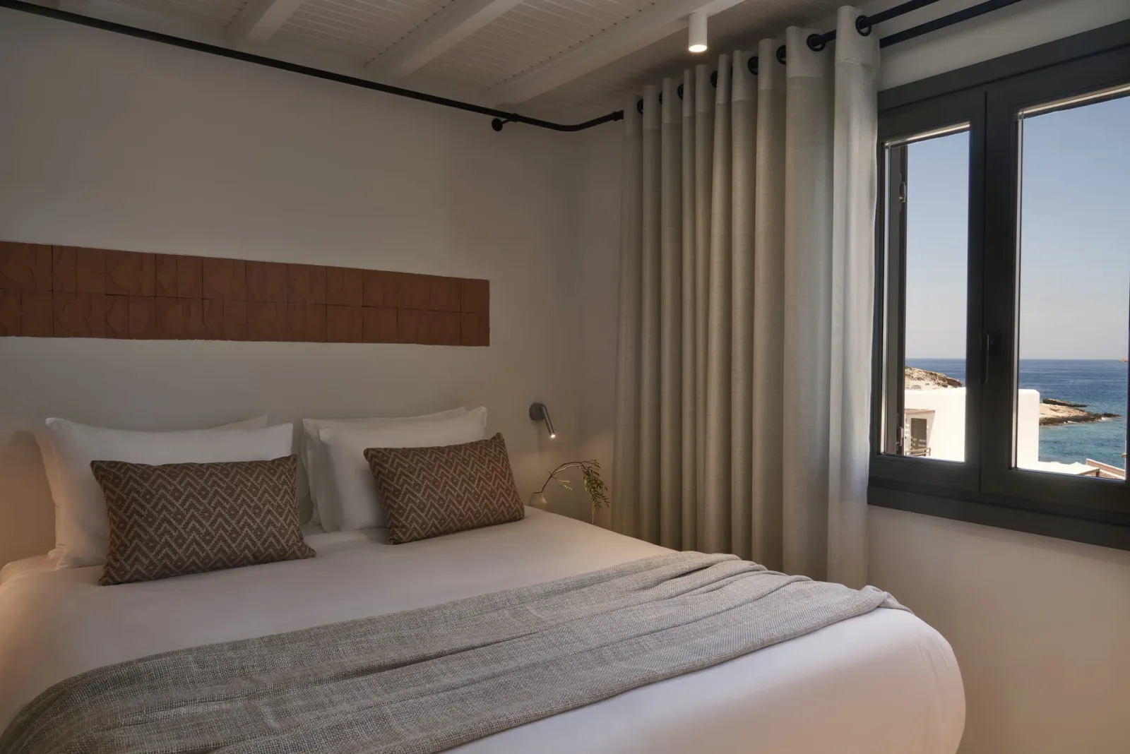 Andronis Minois Paros, Punda, Grčka — Deluxe Suite