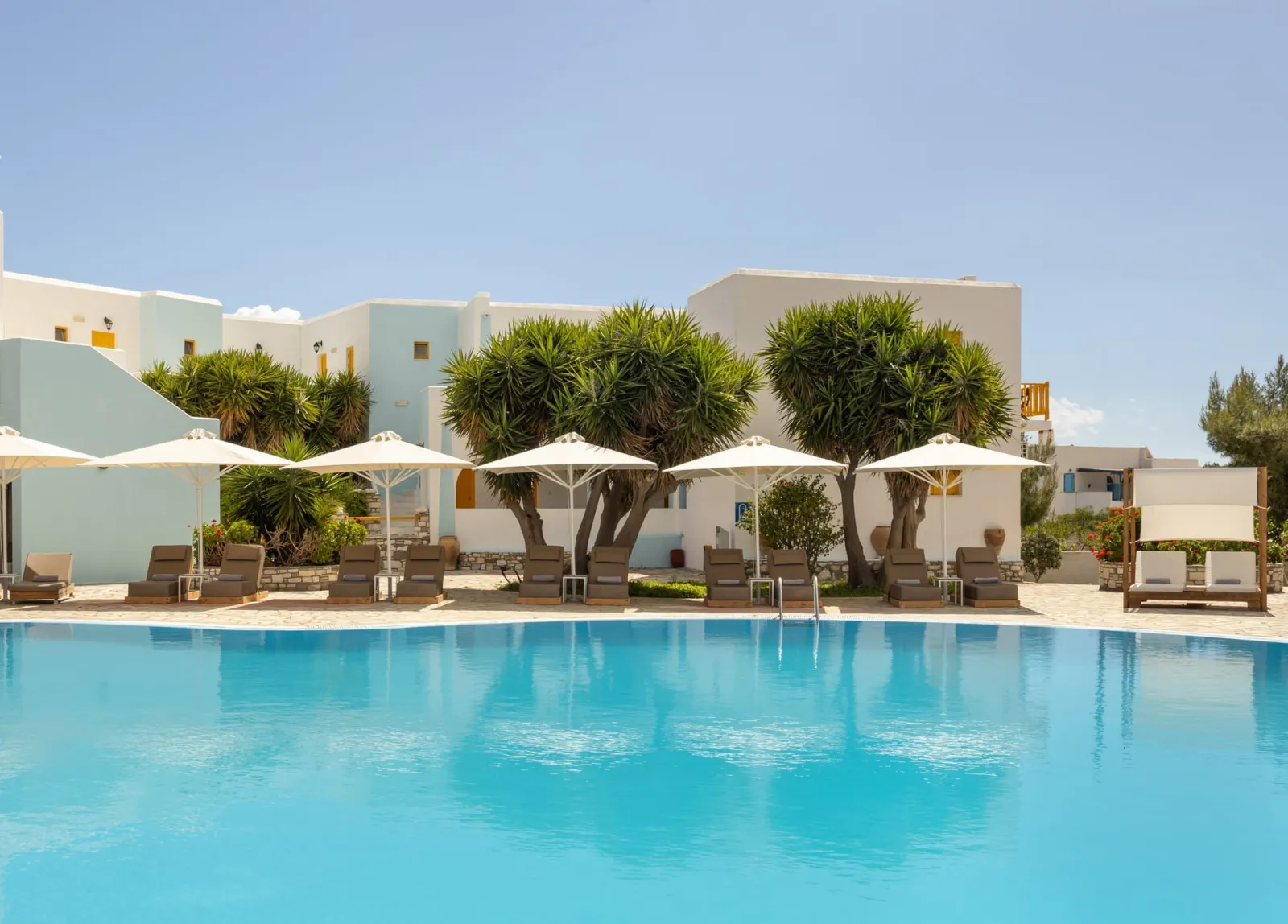 Asteras Paradise Paros, Nausa