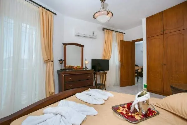 Asteras Paradise Paros, Nausa, Grčka — Junior Suite