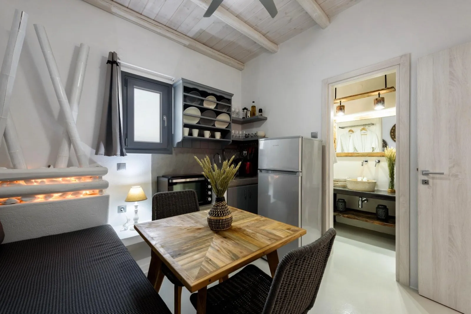 Blue Waves Suites & Apartments Paros, Drios, Grčka — Apartment with Sea view