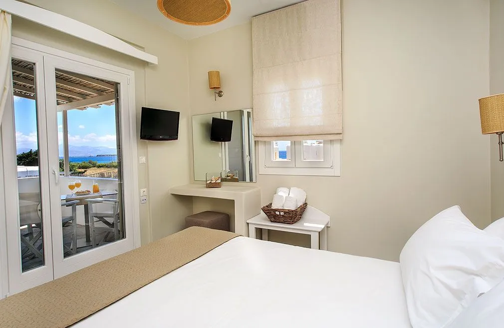 Boudari Boutique Hotel & Suites Paros, Drios, Grčka — Junior Family Suite