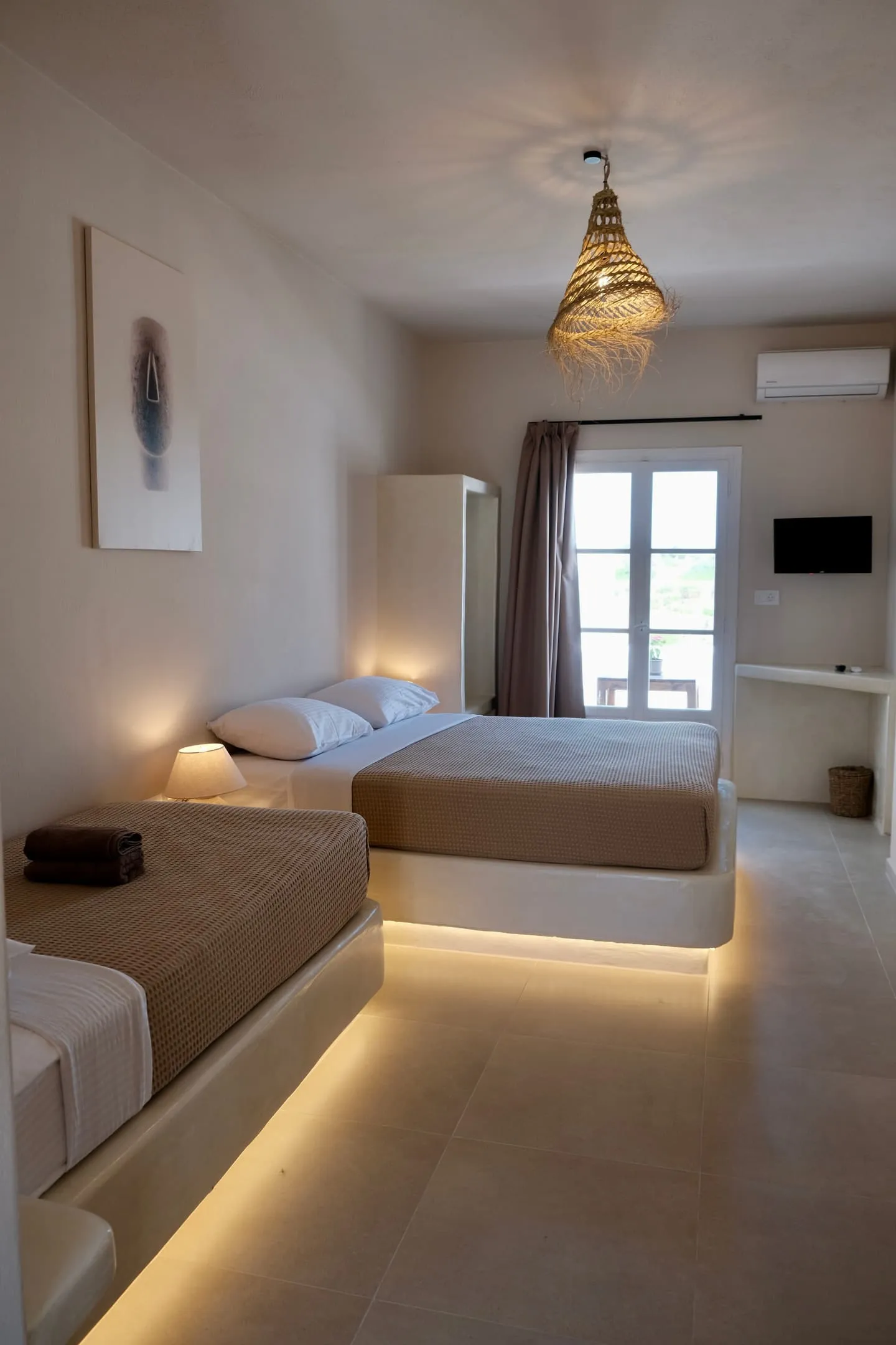 Cycladic Charm, Nausa, Grčka — Superior Suite