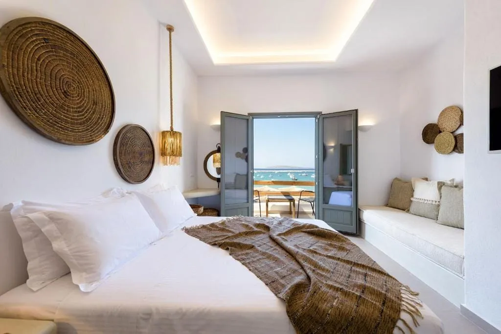 Kiano Suites Paros, Grčka — Deluxe Double Room with Sea View