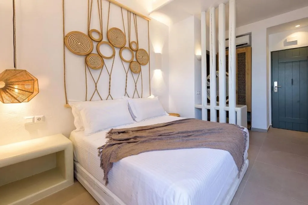 Kiano Suites Paros, Grčka — Deluxe Double Room with Sea View