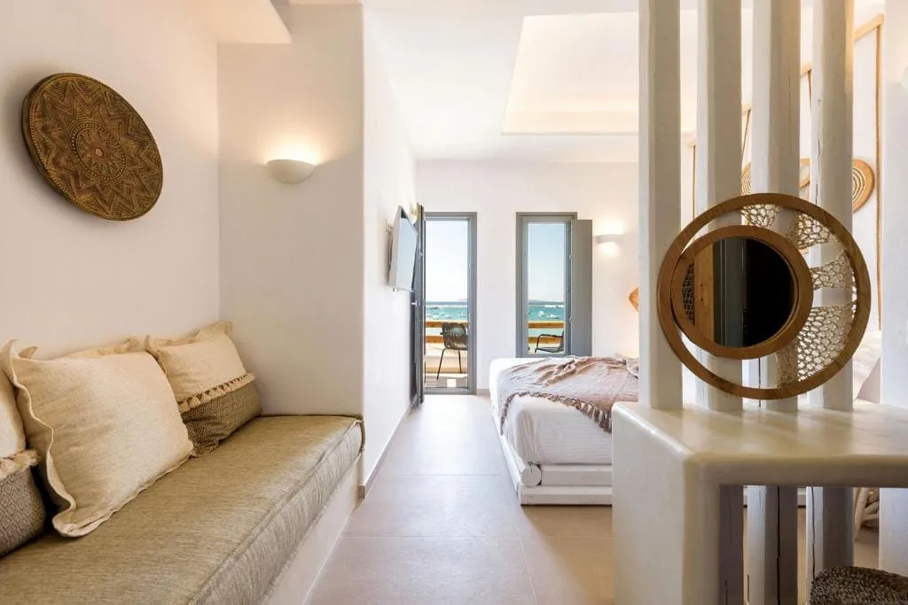 Kiano Suites Paros, Grčka — Deluxe Double Room with Sea View