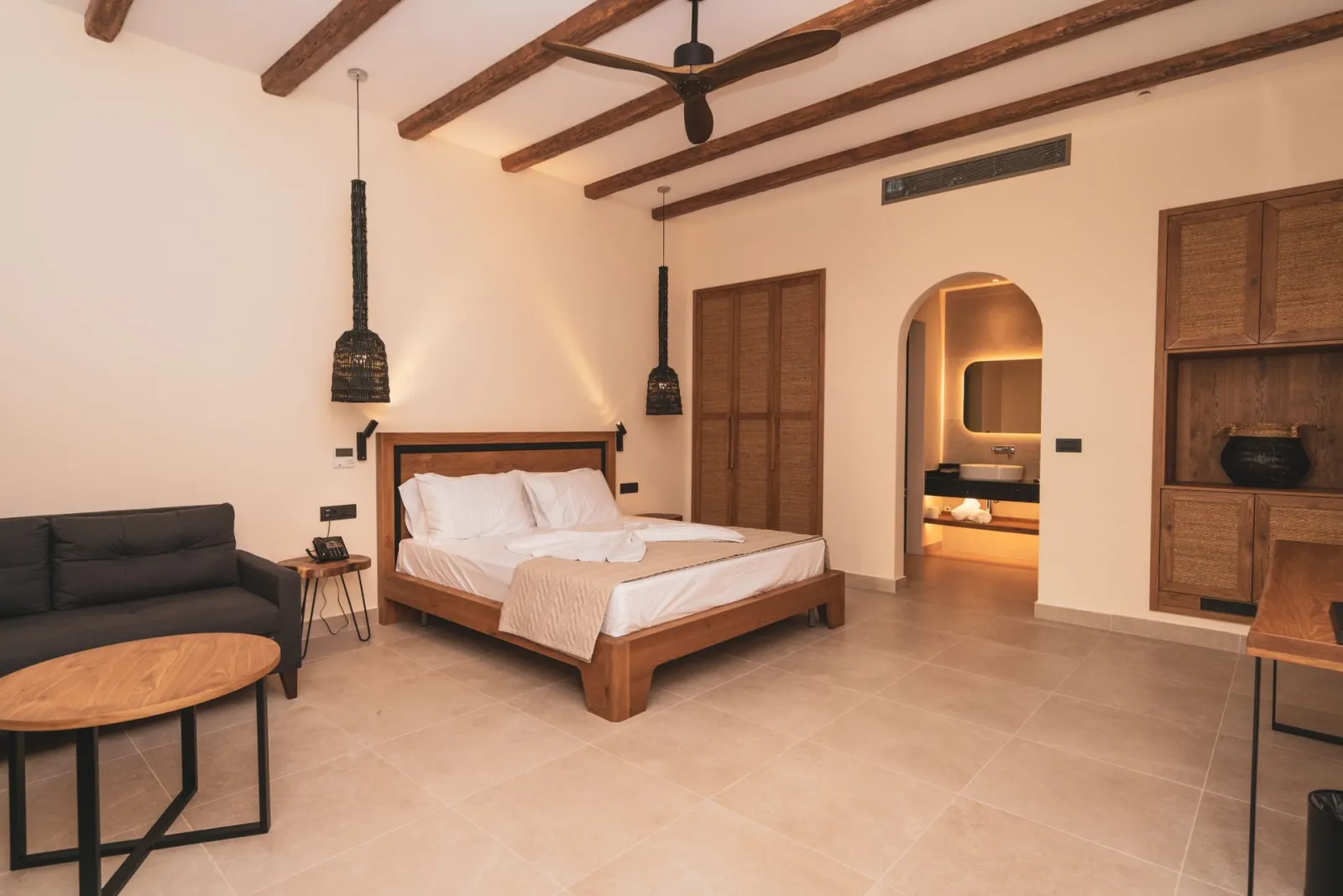 Kouros Blanc Paros, Punda, Grčka — Deluxe Family Room with Sea View