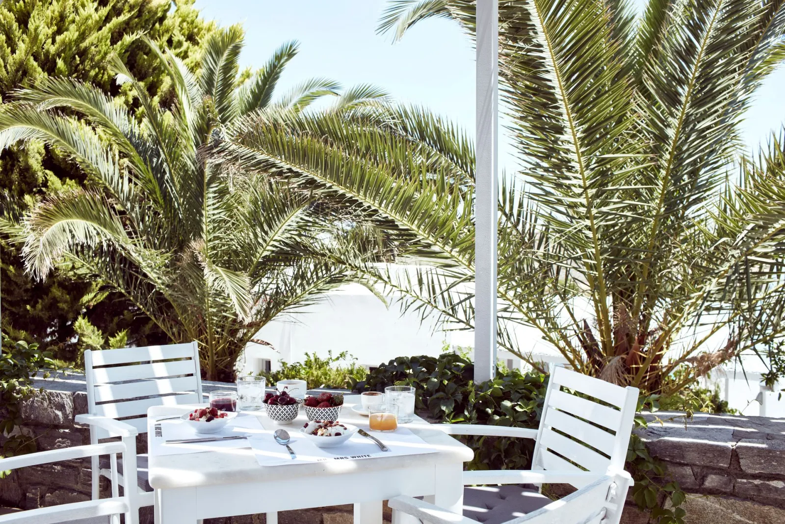 Mr and Mrs White Paros, Nausa, Grčka — Residence with Garden View