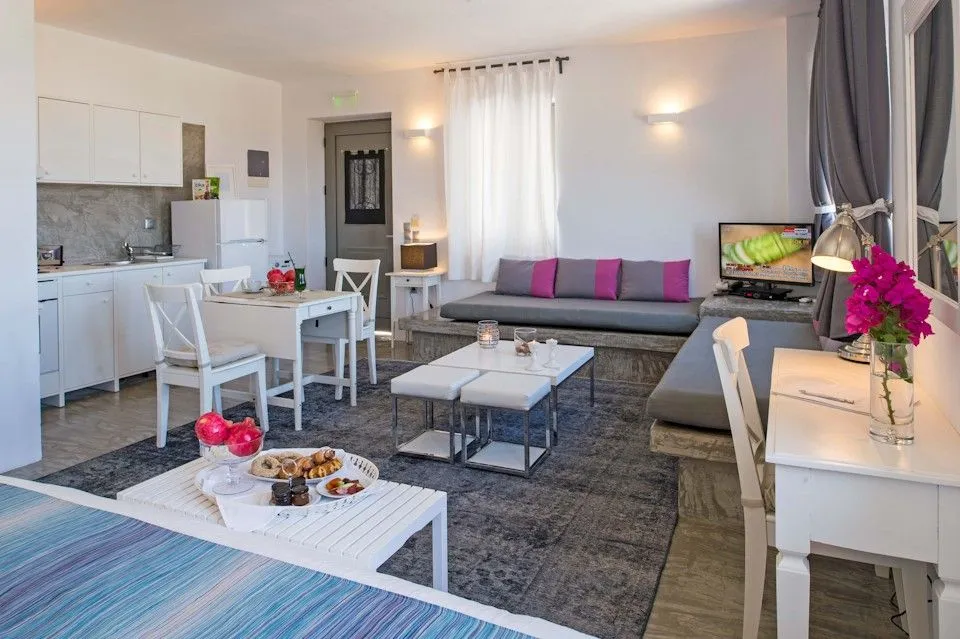 Naoussa Hills Boutique Resort, Nausa, Grčka — Junior Suite