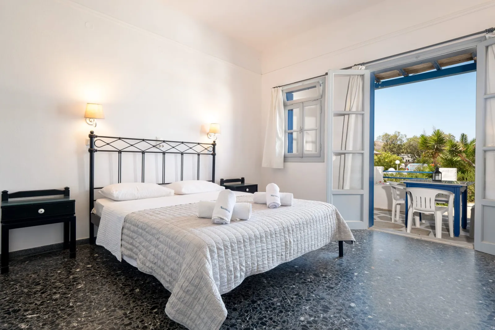 Naoussa Hotel Paros by Booking Kottas, Nausa, Grčka — Deluxe Studio Sea View - Double & Twin (max 4pax)