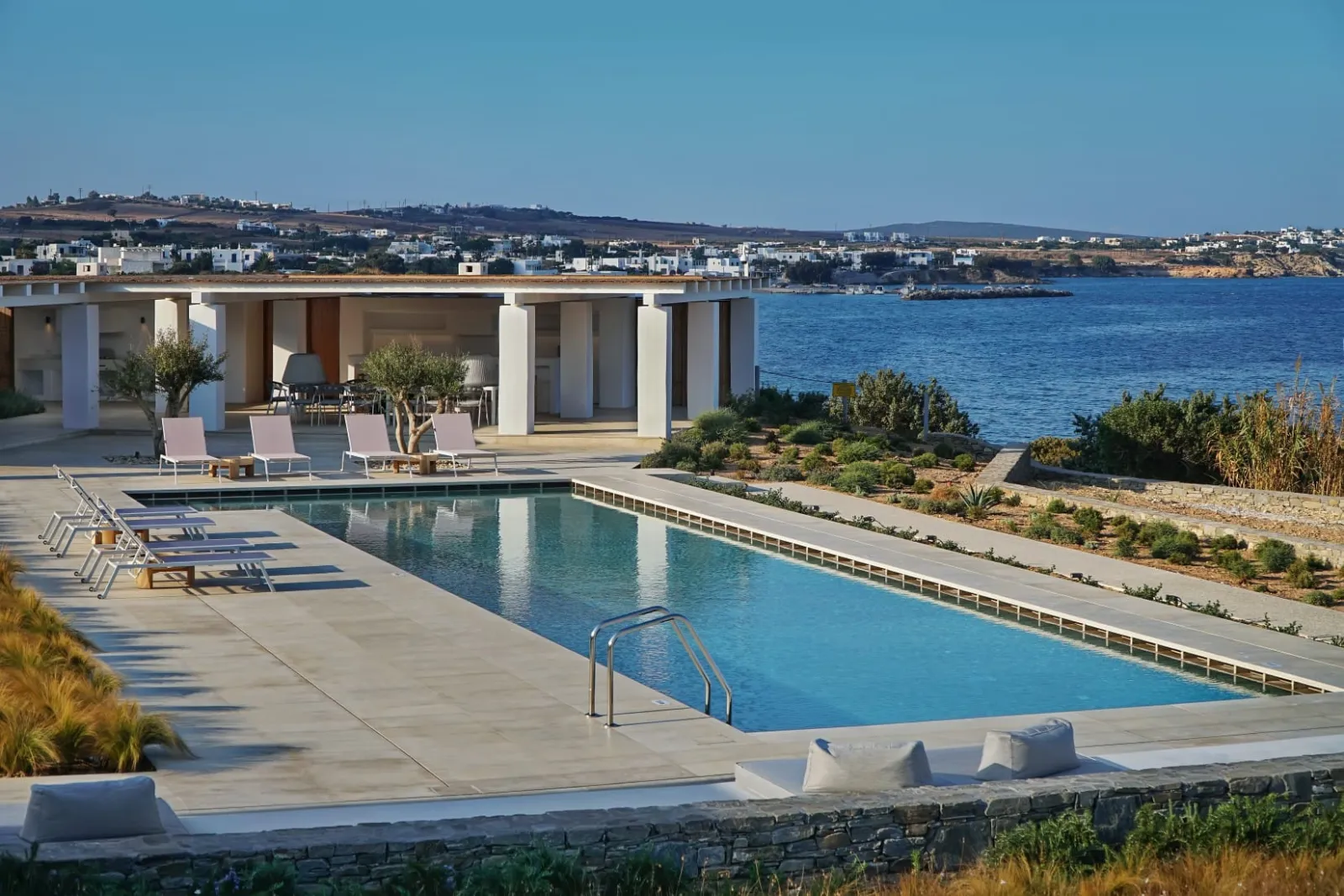 Olive Villas Rentals Paros, Nausa, Grčka — 6 bedroom |Villa Purity| Ampelas