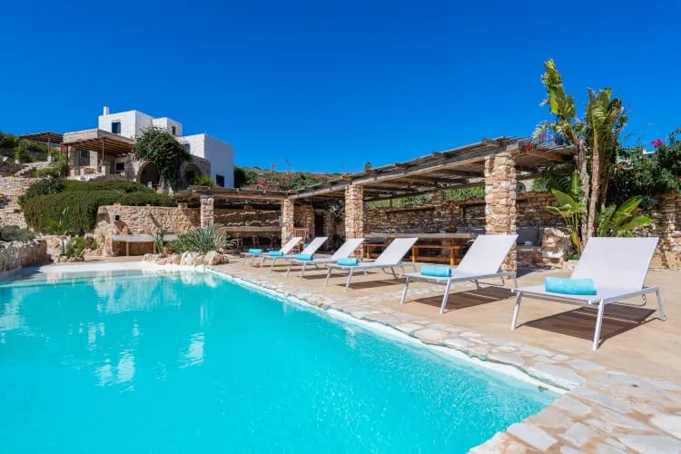 Olive Villas Rentals Paros, Nausa, Grčka — 8 bedroom |Villa Verdi Estate | Martselo