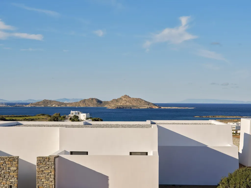 Orosea Paros, Nausa, Grčka
