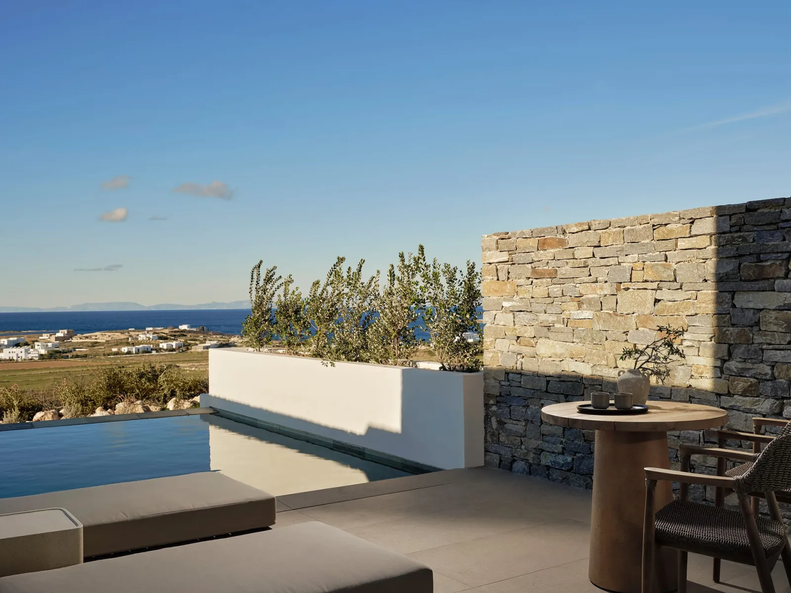 Orosea Paros, Nausa, Grčka — Origin Suite Private Pool Sea View