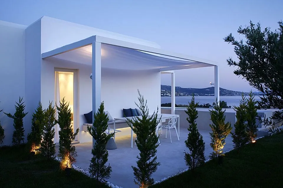 Paros Agnanti Resort & Spa, Grčka — Art Suite Sea View with Outdoor Spa Bath
