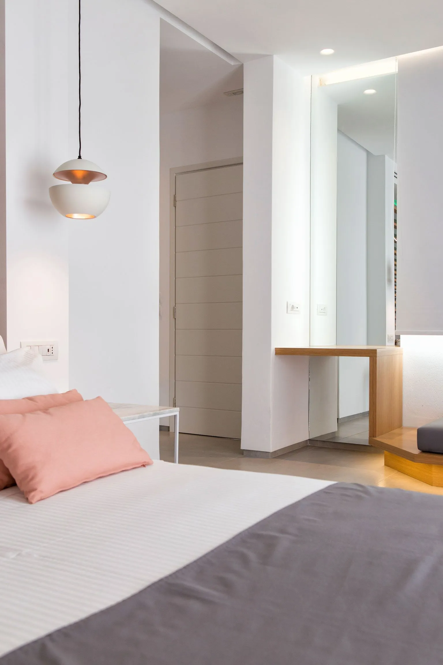 Paros Agnanti Resort & Spa, Grčka — Grand Suite Private Pool Outdoor Lounge Sea View