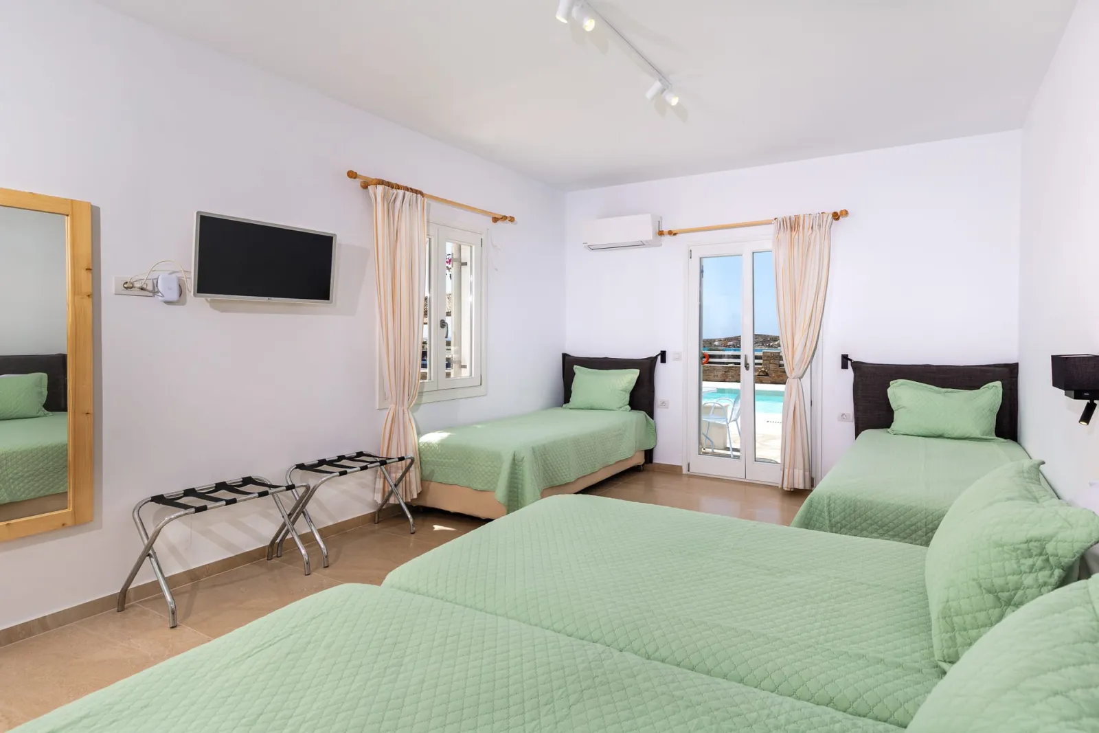 Pyrgaki Hotel Paros, Grčka — Family Room Sea View
