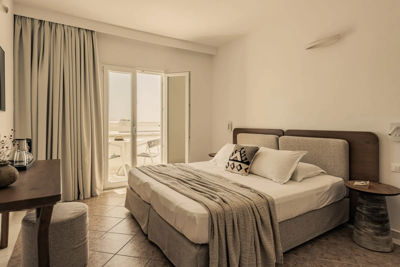Saint George Hotel Paros, Drios, Grčka — Standard Family Room
