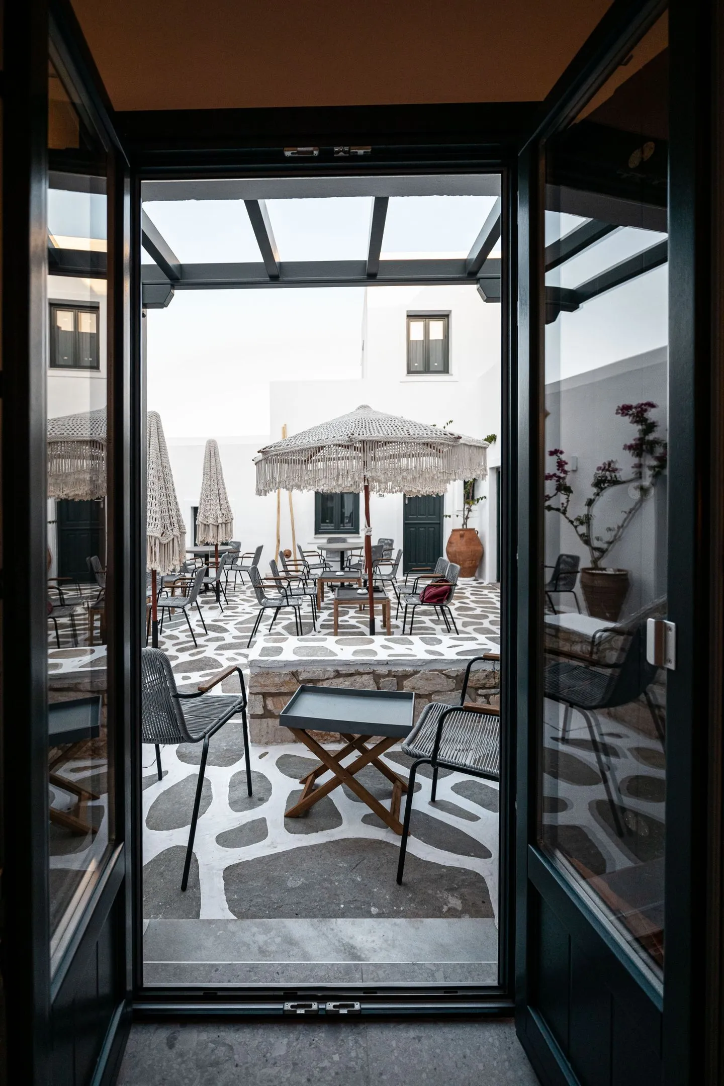 Sandaya Luxury Suites, Nausa, Grčka — Comfort Double Courtyard View